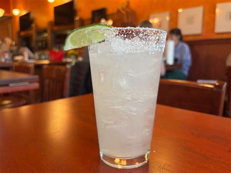 Preview the new barbecue, sides, and sauces at Black Dog Urbana - Smile ...