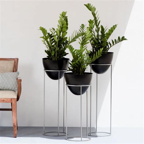 Ovate Tall Planters Black and Silver (Set of 3) – The Decor Remedy