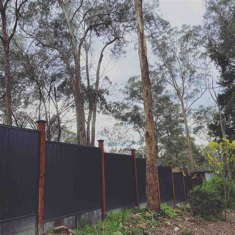 Colorbond Fencing Installation Guide 的图像结果
