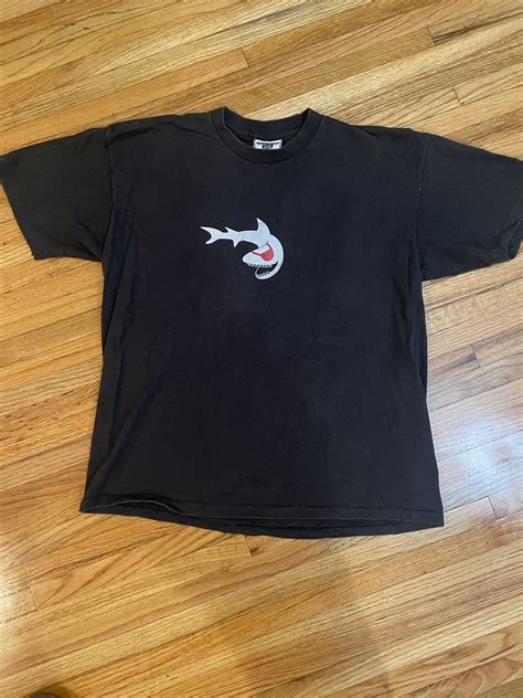 Lee × Vintage Vintage 90’s Block Island Shark T-Shirt | Grailed