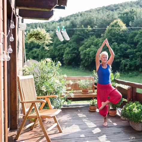 Extendable Pull-Out Clothesline 12 m