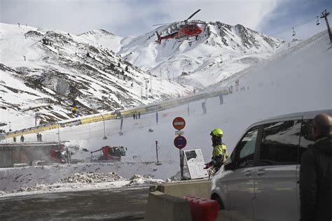 Dozens injured, trapped in a ski lift accident in northern Spain