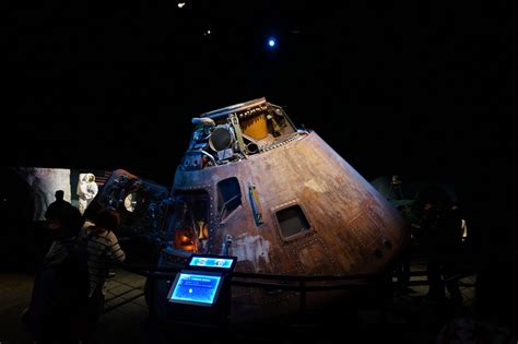 Apollo 17 Command Module 的图像结果