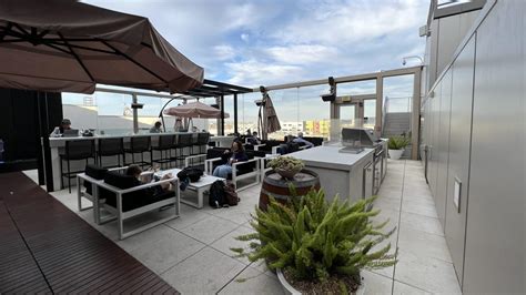 Review: Star Alliance Business Class Lounge Los Angeles