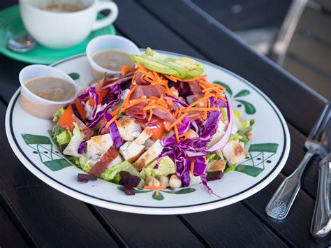 The 16 Best Restaurants In Los Feliz - Los Angeles - The Infatuation