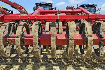 Ackerwalze kaufen: Darauf sollten Landwirte beim Packer achten ...
