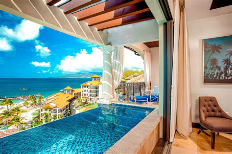 17 Unique All-Inclusive Swim-up Rooms You'll Fall in Love With