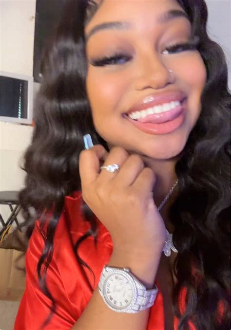 🦄 @ashcashcc - Ashleigh Summers - TikTok