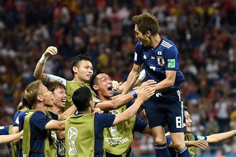 Japan Fans Stay Back To Clean The Stadium After Losing To Belgium In ...