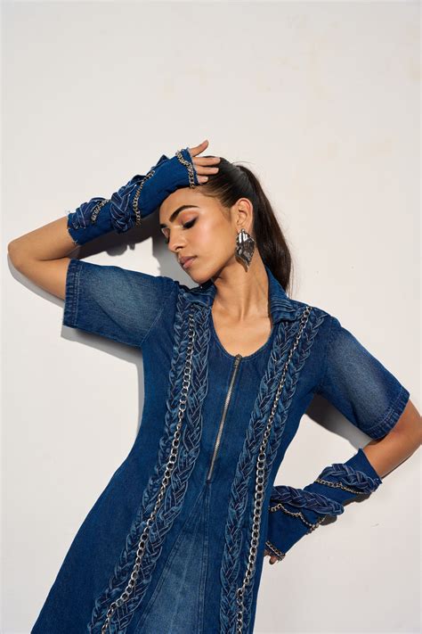 COMMercial HIT DRESS – Clothes On My Mind