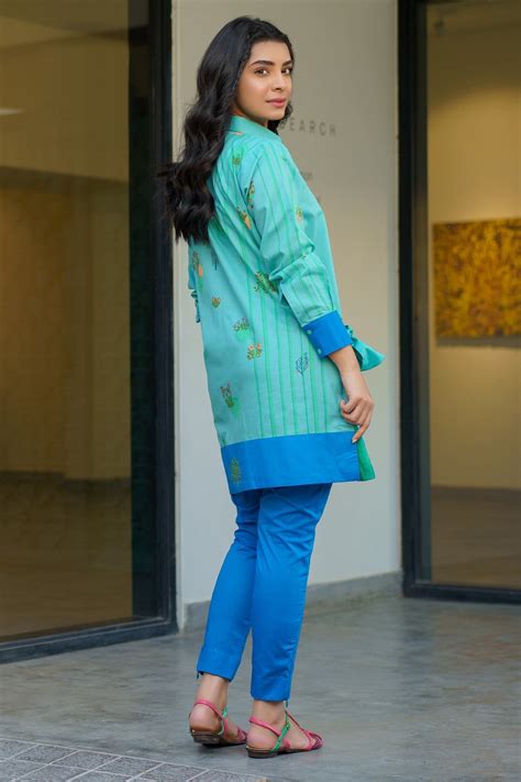 AlKaram MAK Spring/Summer 2020 – Two Piece Printed Cambric Suit With C ...