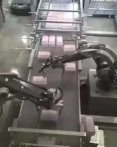 Robot Arm Stacking 的图像结果