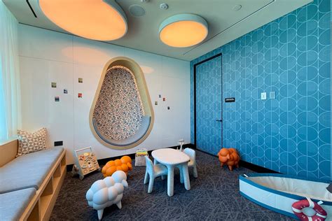 The complete guide to Chase Sapphire airport lounges — and how to get ...