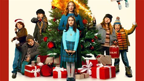 The Best Christmas Pageant Ever Trailer Lights Up the Holidays with ...