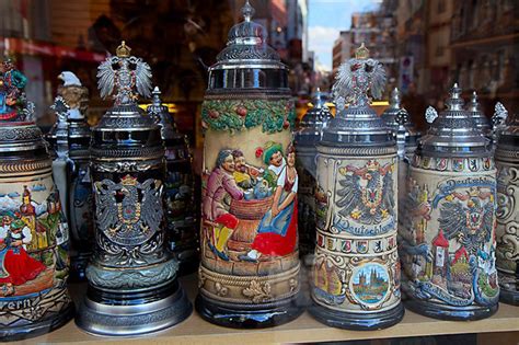 Что привезти из Германии в подарок девушке, мужчине
