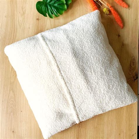 Free Tutorial Pattern for Cushion with Stuffing 的图像结果