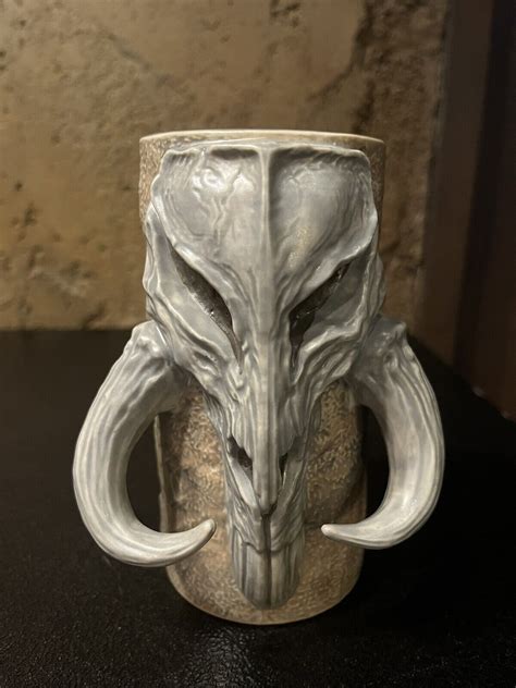 Star Wars Galaxy’s Edge Mandalorian Outer Rim Mythosaur Skull Mug – The ...