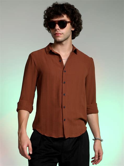 ₹899 | Campus Sutra men's Sienna Brown Woven-Lined Shirt - Campussutra