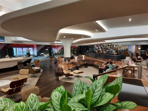 Cool: 5 Unique Features Of Airport Lounges Across The World