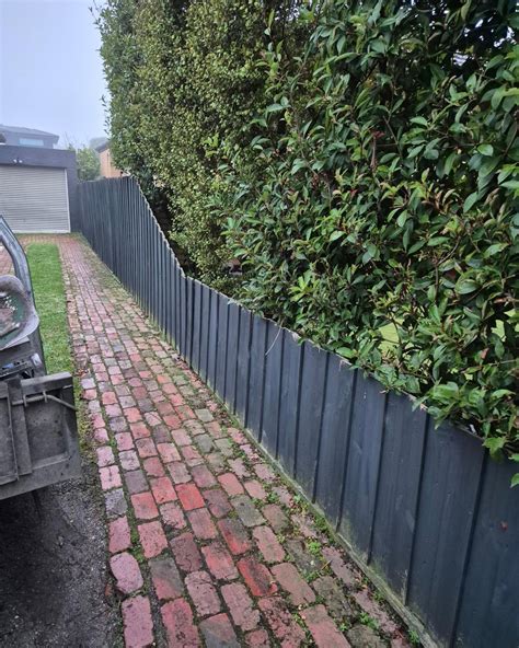 Colorbond Fencing Installation Guide 的图像结果