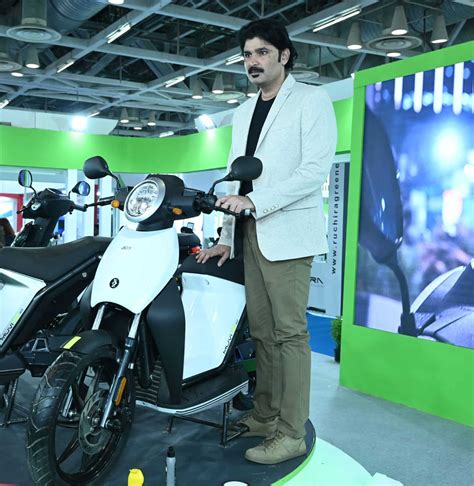 Acer, eBikeGo join hands to launch MUVI-125-4G electric two-wheeler