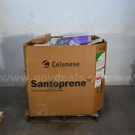Lot of Various Consumer Items from Undelivered Mail | GovDeals