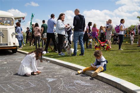 Local Community Student Activity 的图像结果