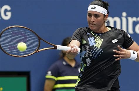 Ons Jabeur withdraws from Dubai Open Tennis Championship due to knee ...