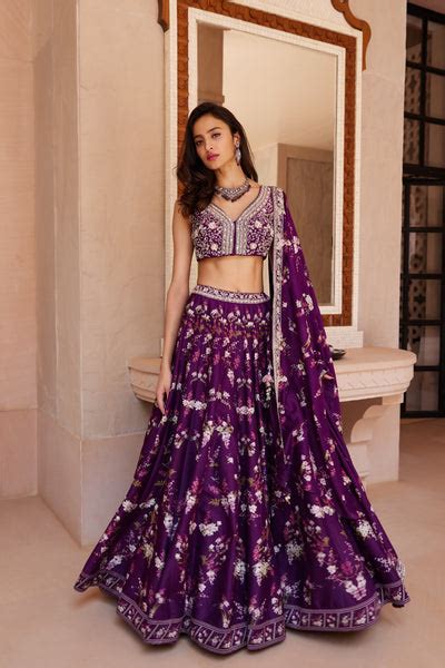 Lehengas – Page 2 – Sana Barreja