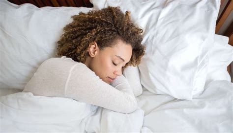 5 Reasons Why 8 Hour Sleep is Important - lifeberrys.com