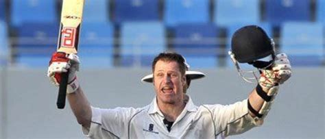 McCallum century leads Scotland fightback