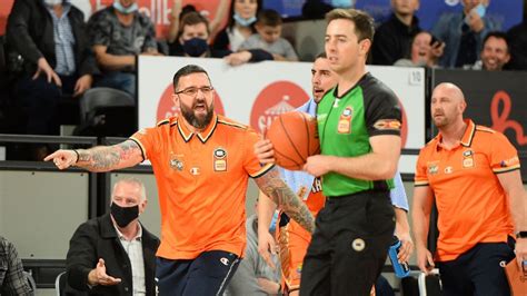 NBL introduces NBA-style coach's challenge - ESPN
