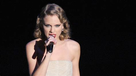 The Complete History of Taylor Swift at the MTV Video Music Awards ...