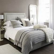 Neutral Color Bedrooms by 36 Relaxing Neutral Bedroom Designs Digsdigs Neutral Color Bedrooms