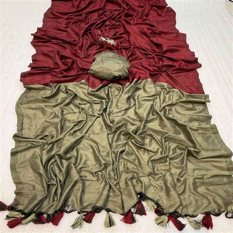 Charming Maroon & Chikoo Solid Handwoven Pure Mul Cotton Saree With Ta