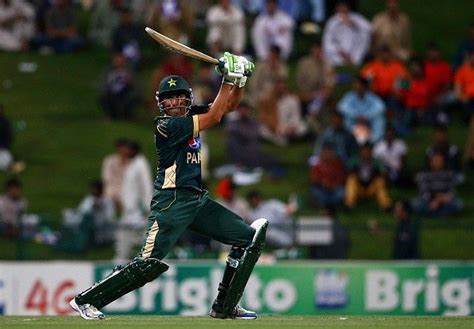 Younus Khan announces retirement from ODI cricket
