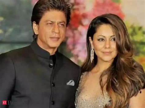 shah rukh khan: Shah Rukh Khan returns to Instagram after 4 months ...