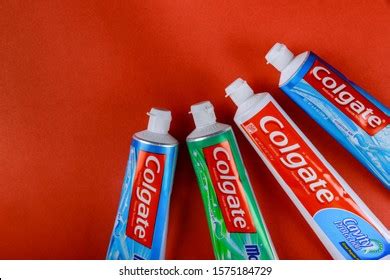 Image result for Close Up Colgate
