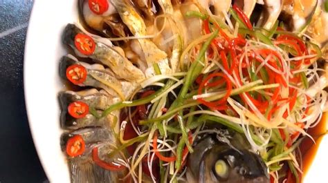 好吃不贵的湘潭家常热鱼，从分解到腌制到制作，大厨一步不落的教你。 - YouTube