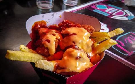 This Cafe Is Dedicated Entirely To French Fries! | Mumbai | Whats Hot ...