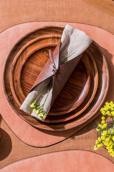 Acacia Wood Dinner Plate 10" - Set of 4 – Firefly Home