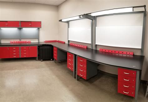 Computer Lab Workstations 的图像结果