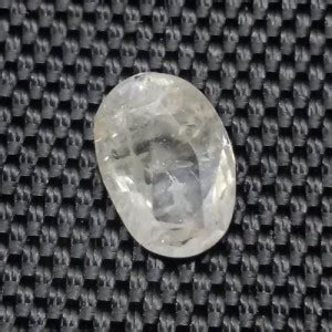 Mahavir Gems : Buy 100% Natural certified Yellow Sapphire / Pukhraj ...