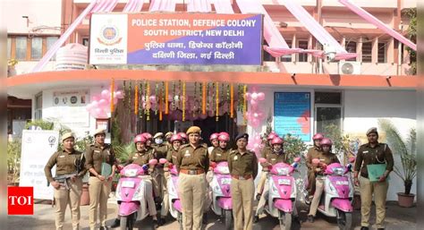 Delhi Police dedicates Defence Colony station to women personnel, urges ...