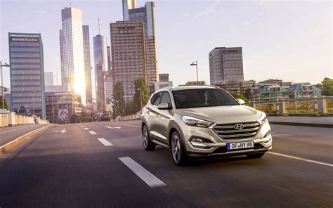Photo Hyundai 2015 Tucson Roads moving Cars 1920x1200