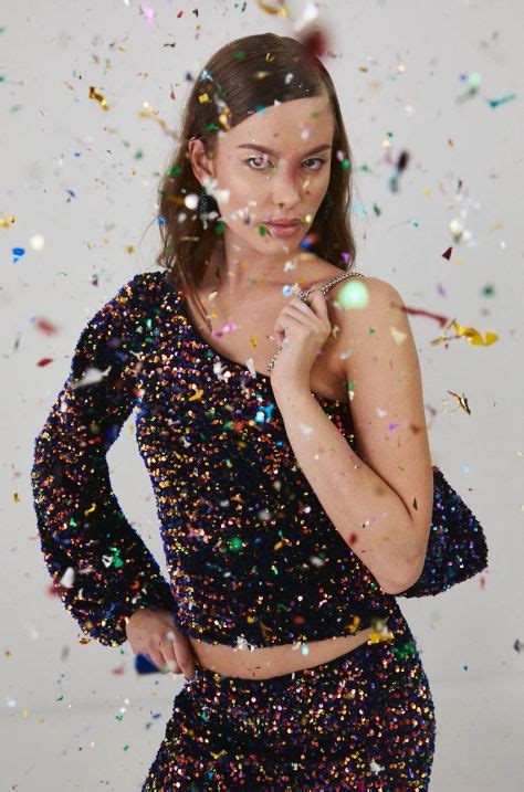 Ubrania damskie - MEDICINE