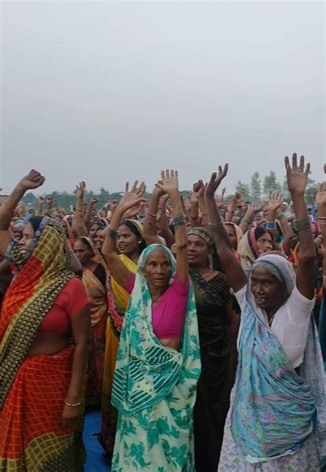 उत्तर प्रदेश : हवाई पट्टी विस्तारिकरण के नाम पर जमीन छिनने के खिलाफ ...