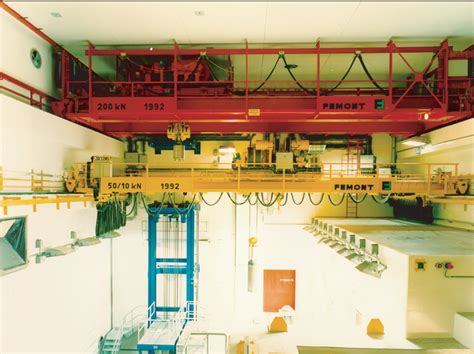Process-integrated overhead crane for the nuclear industry - CCM