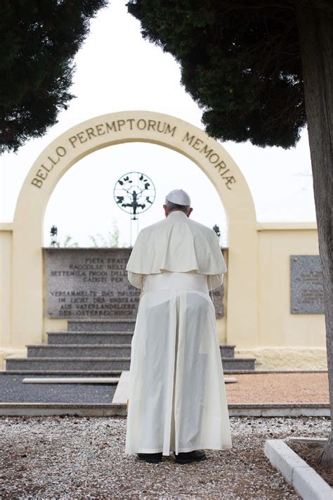 In pics: Pope visits WWI memorial - India Today
