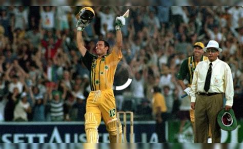 धोनी नहीं बल्कि यह बल्लेबाज था विश्व क्रिकेट का पहला 'ओरिजनल' फिनिशर ...